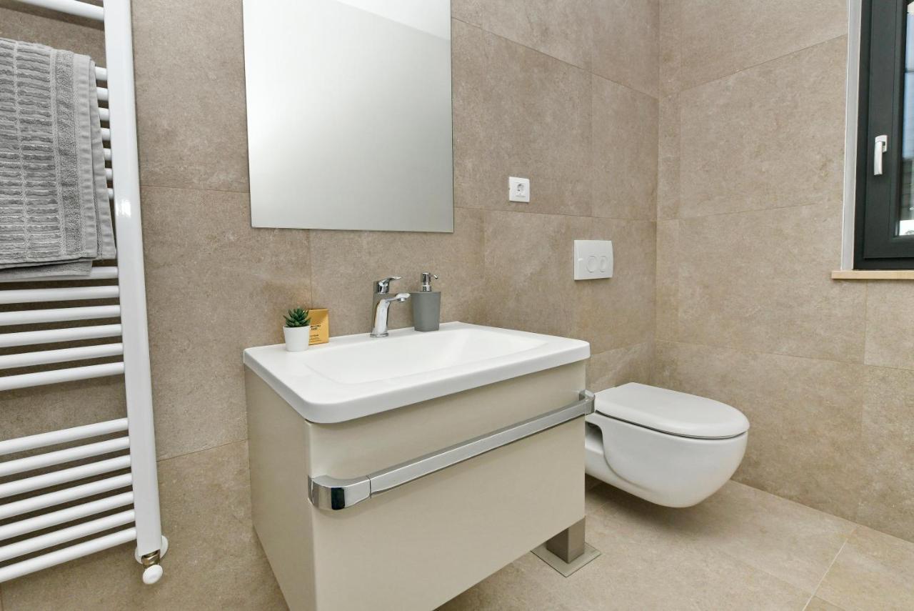 R2 Apartment By Residence Rudan Vižinada Esterno foto