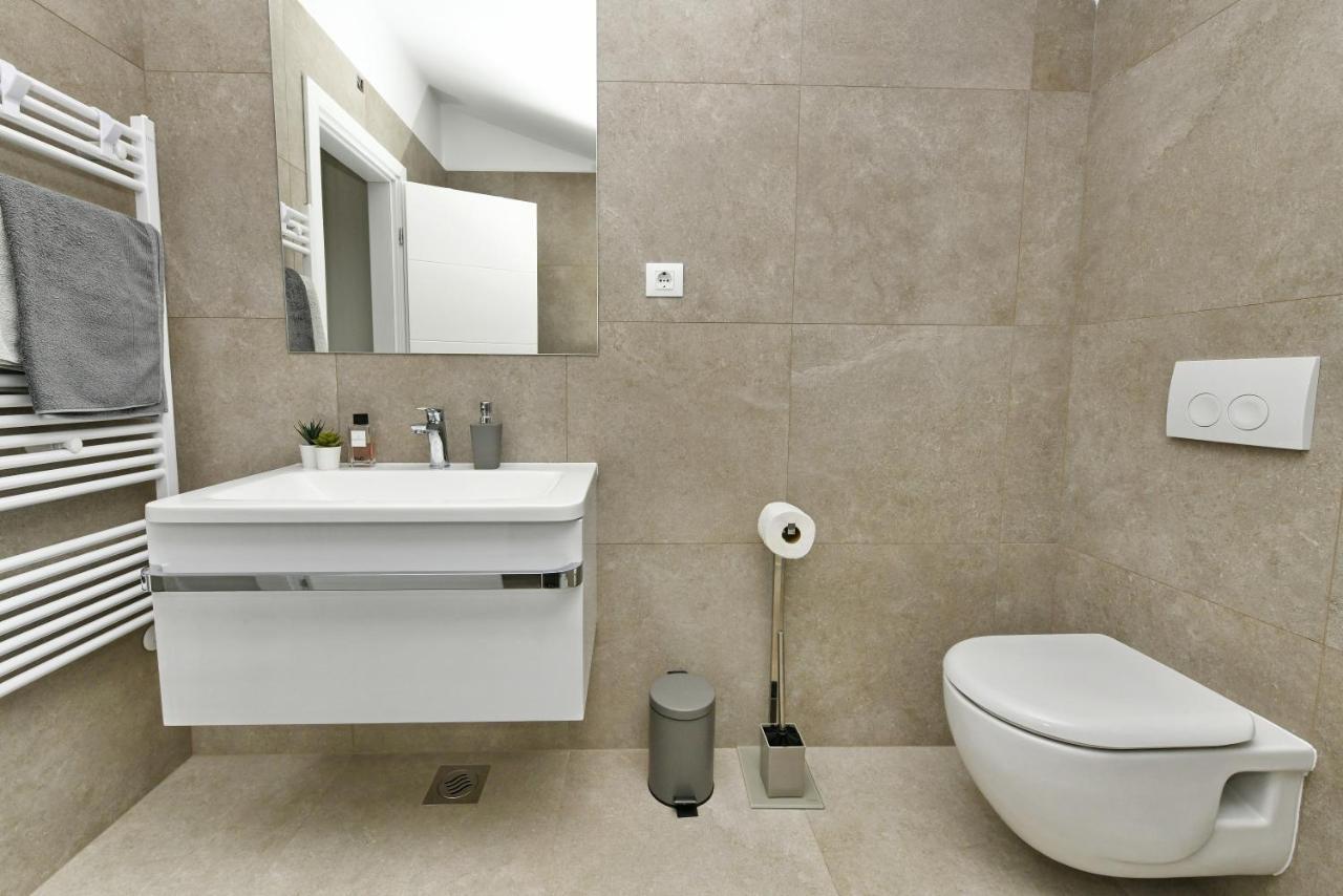 R2 Apartment By Residence Rudan Vižinada Esterno foto